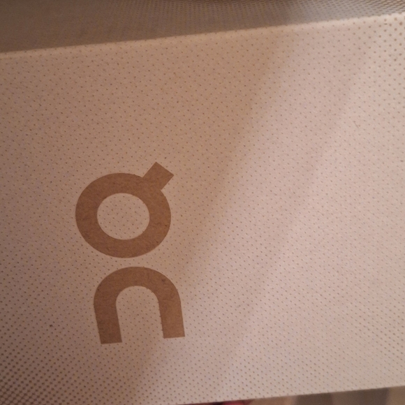 on cloud - Picture 3 of 3